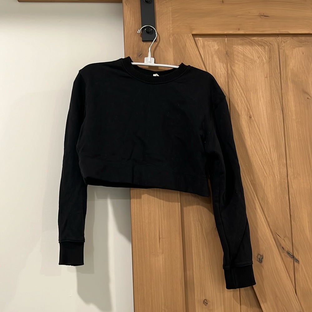 KOTN cropped sweatshirt